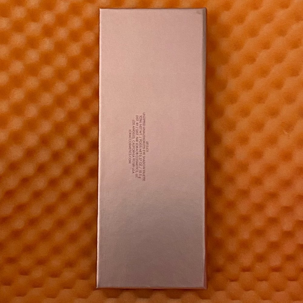 LORAC Unzipped Eye Shadow Palette in Unauthorized - Picture 7 of 8
